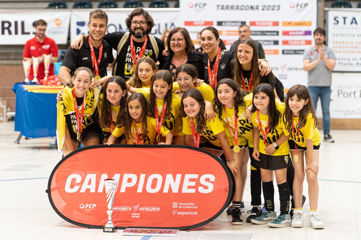 FCPatinatge's tweet image. [🏑] 🏆 L&apos;@hcpalau, CAMPIÓ DE CATALUNYA FEM11❗

🙌🏼 Enhorabona!!

#HoqueiPatins