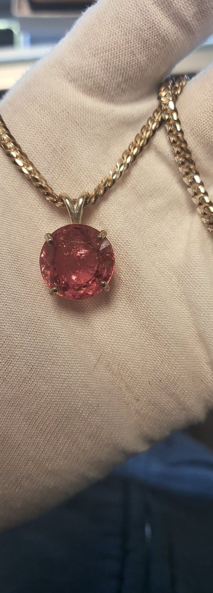 NiceSins's tweet photo. Rubellite Tourmaline 12.11CT set in 925 sterling silver.

A customer better get this before I buy it for my collection. 🤣

#jewelry #Tourmaline #Silver #pink #pendant #gems https://t.co/c5yvxWdAfu