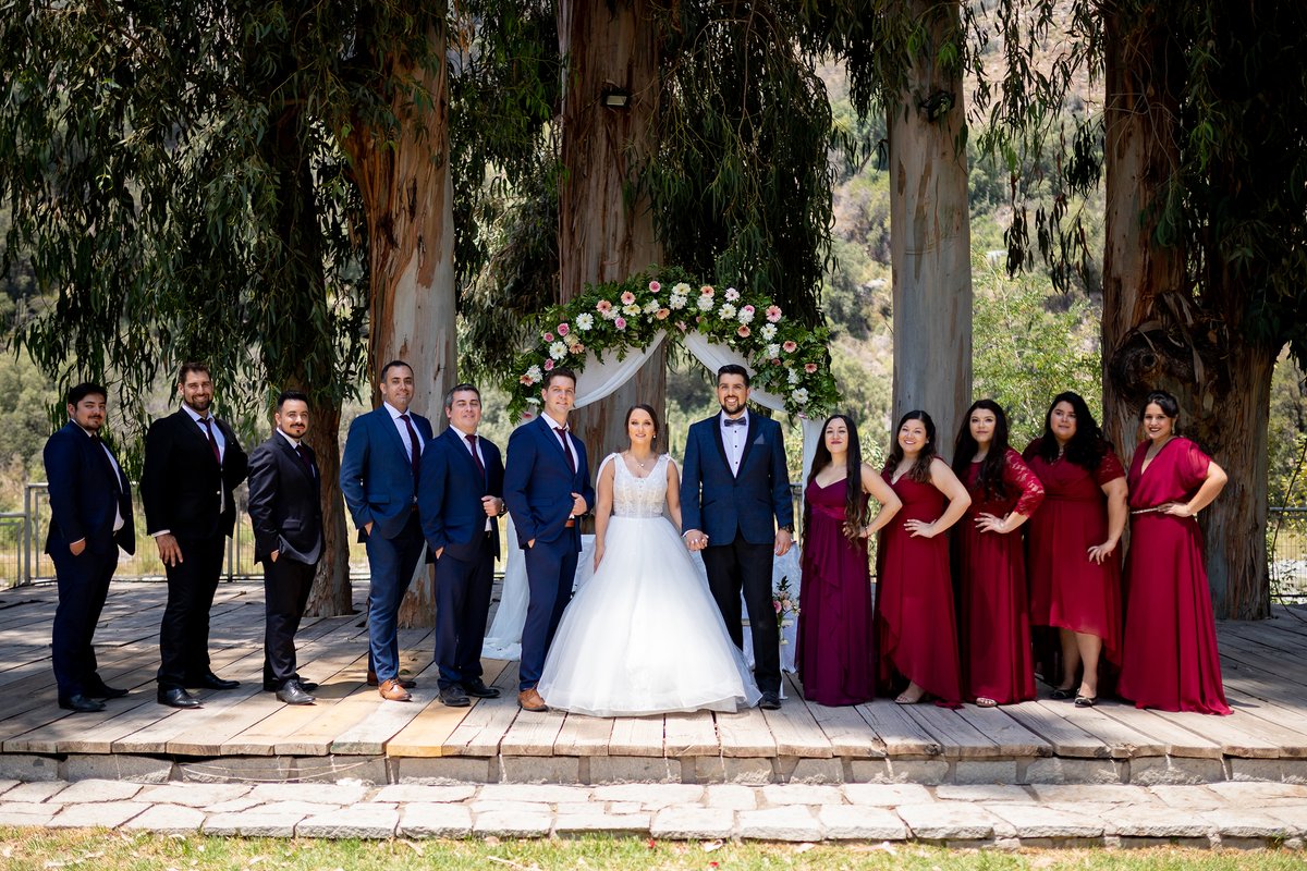 ¡La elección de tus damas de honor es una tarea importante! 

 #DamasDeHonor #VestidosDeBoda #CasonaSanJose #ApoyoYAmor #BodaPerfecta #yomecasoencasonasanjose #novias