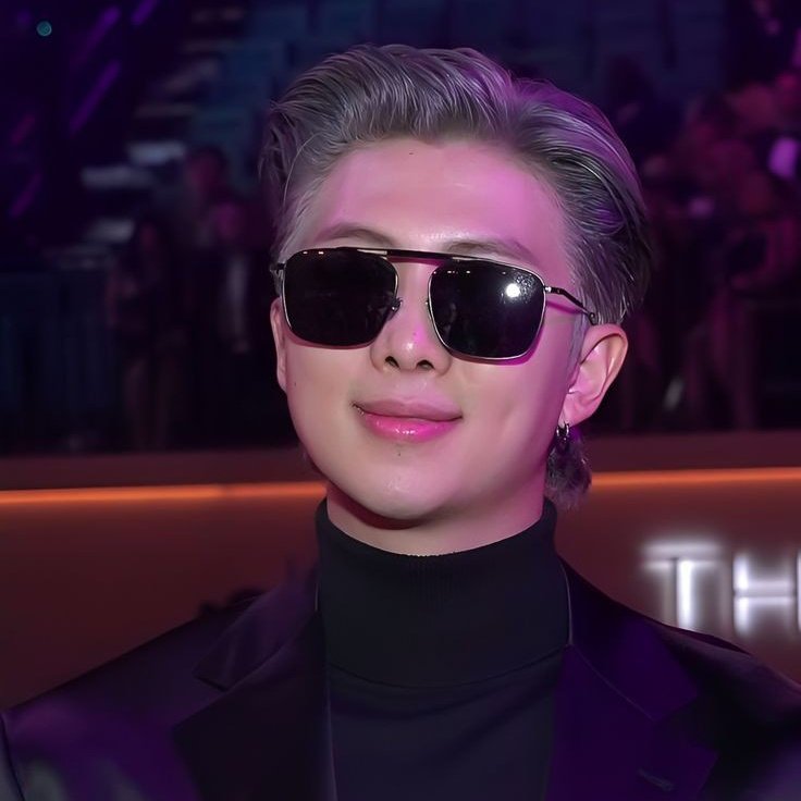 Joongior's tweet photo. #FotoProfilBaru https://t.co/5b9n8cLyks