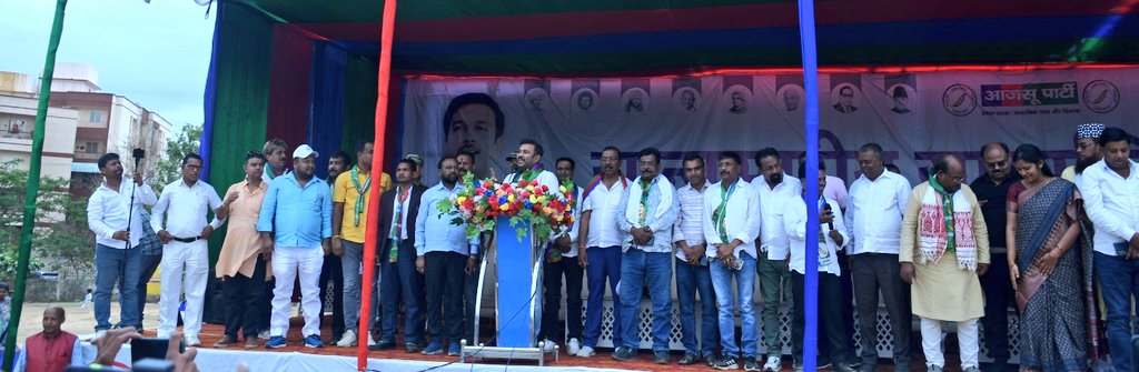 आजसू पार्टी ने बापू वाटिका मोरहाबादी से निकाला सामाजिक न्याय मार्च-AJSU party took out social justice march from Bapu Vatika Morabadi