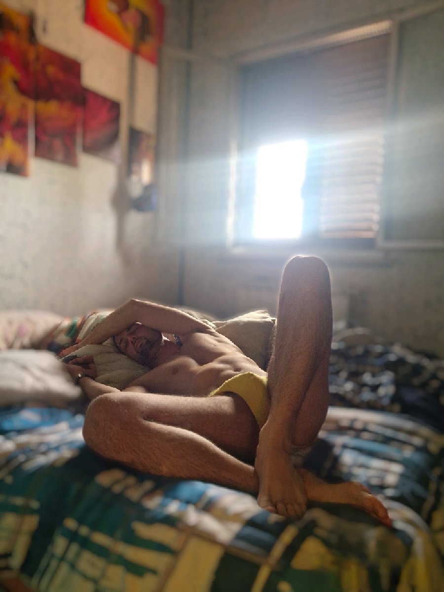 nevius85's tweet photo. Le domeniche mattine che mi piacciono ... #dolcerisveglio #gaysex #presonelsonno https://t.co/lMgxIBOqX4