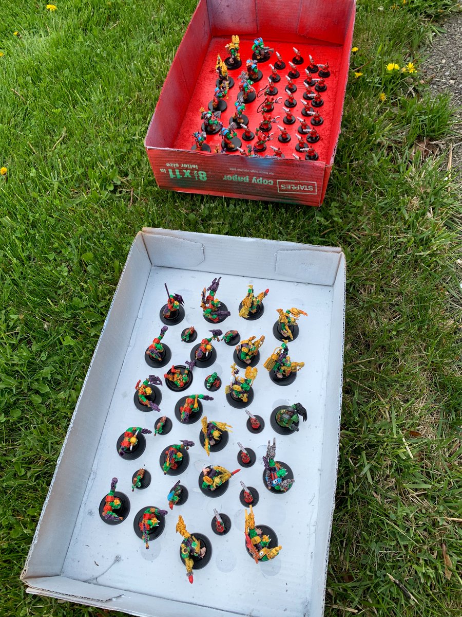 TheIronRealm's tweet photo. (1/3)
Got my hands on Rustoleum Matte Finish and at last it is time to finish these #Orks. The #Nobs. The #Grots. The #Weirdboy. Now that's satisfaction, my friends. Follow me 4 more #40k #miniature projects, #RPGFantasy posts, & more from my #RPG podcast: The Iron Realm. https://t.co/ieDPpRbfMD