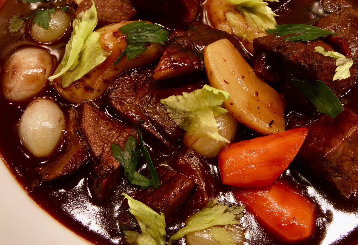In the need of a little comfort during a stressful work week?
​Join us at Bistro Barberet only on every Tuesday for Boeuf Bourguignon Night!
Comforting hearty dish, a braised beef top round in red wine sauce garnished with carrots, potatoes, portobello mushroom, pearl onion and