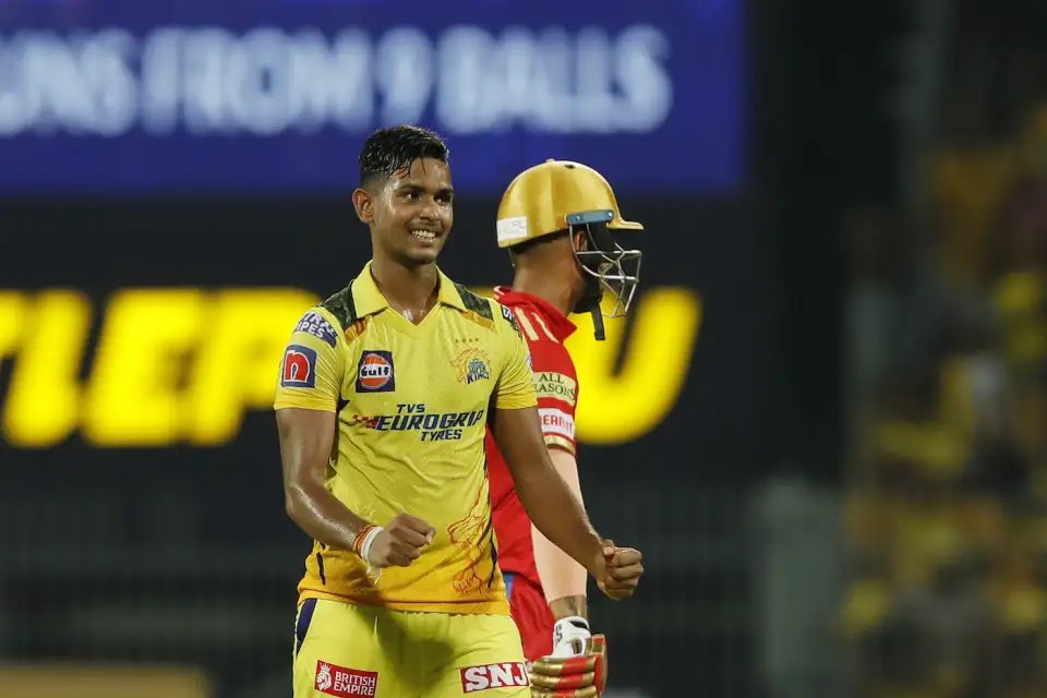 IamChethine's tweet photo. Matheesha Pathiranata @matheesha_9 did really well in the last over. He took the match to last ball without giving any boundary when there is only 9 runs to defend. He is growing day by day. #CSKvPBKS #SriLanka #SriLankan https://t.co/N7GK9uw1fX