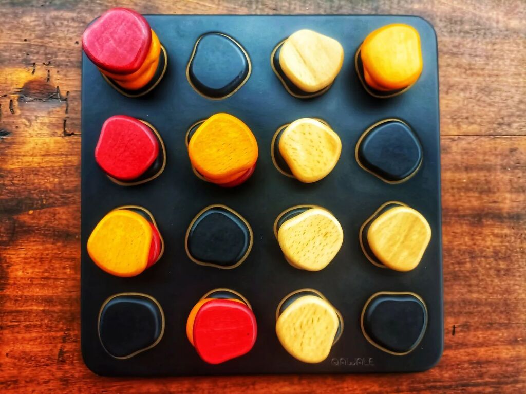 ppc82's tweet photo. #Qawale

Un ottimo astratto da meditazione

#RomainFroger #DidierLenainBragard
#Gigamic 

#boardgames #boardgamegeek #bggcommunity #bgg #abstractgames  #tabletopgames #GiochiDaTavolo https://t.co/cBgXOLtnUM https://t.co/sNSRjcWFTP