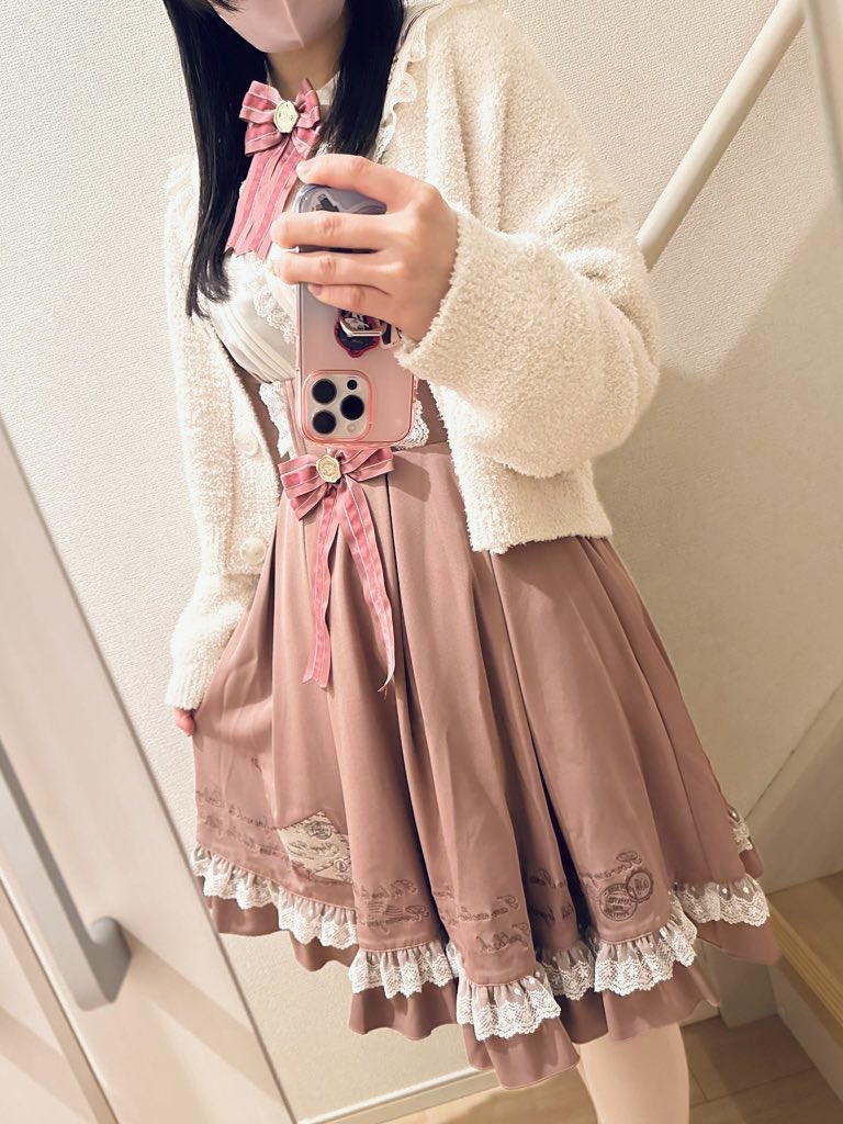 #Amavel好きな人と繋がりたい
#Amavel好きさんと繋がりたい

アマベル歴1年未満の初心者ですがお友だち欲しいです🥺
量産、地雷っぽいお洋服も好き💭

RT、いいねしてくれた方お迎えに行きます❣️