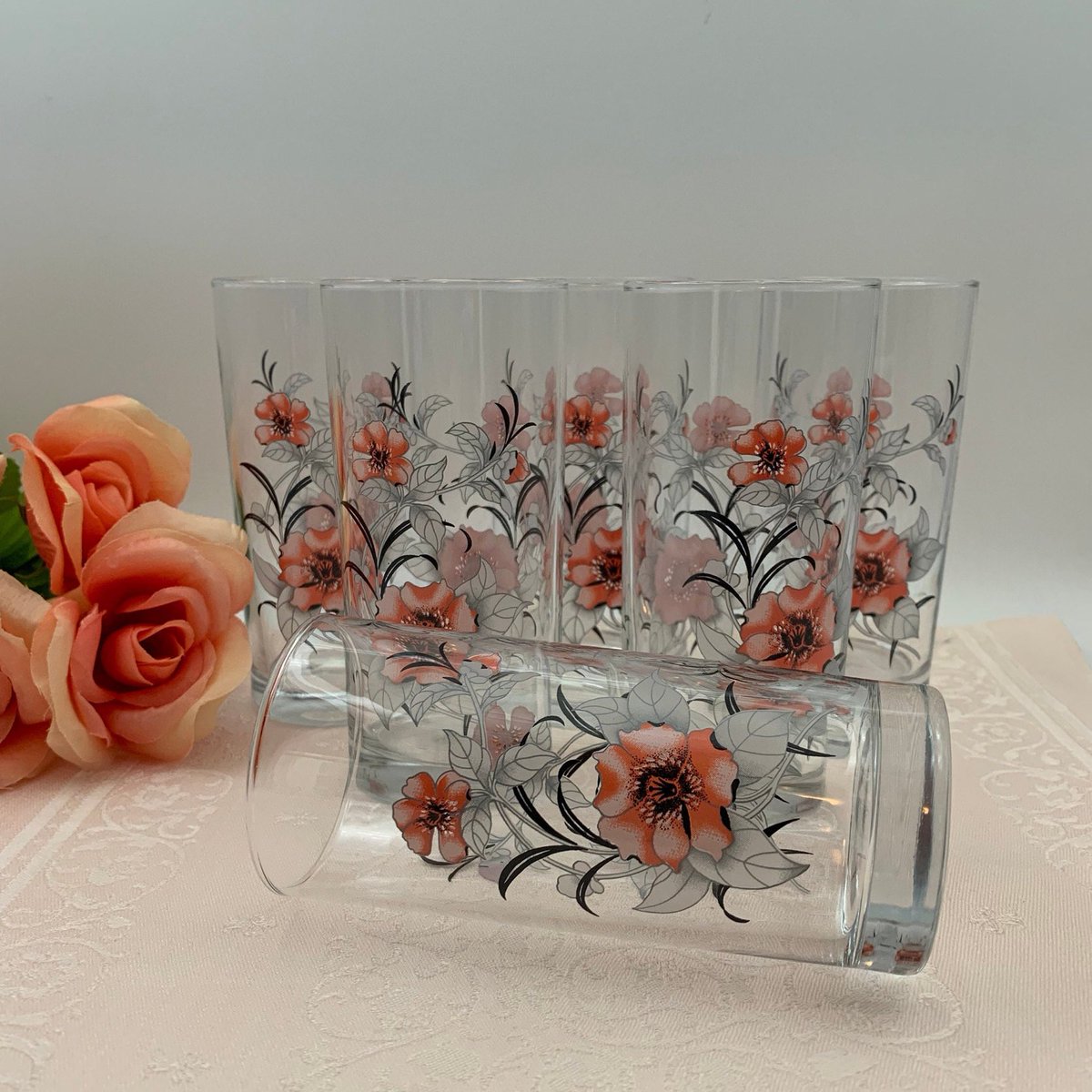 LilyDogAntiques's tweet photo. Excited to share this item from my #etsy shop: Vintage Pasabahce Circleware Tumblers, Coral Black Flower Glassware, Mid Century Modern Asian Flare Glasses, Vintage Kitchen #pasabahceglasses #vintagemilkglass #blackflowertumbler #drinkingglasses #setof6 https://t.co/bA9N73qoct https://t.co/euMHS6HXSX