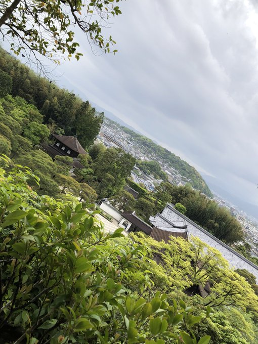 どーこだ https://t.co/ujgBXLBEic