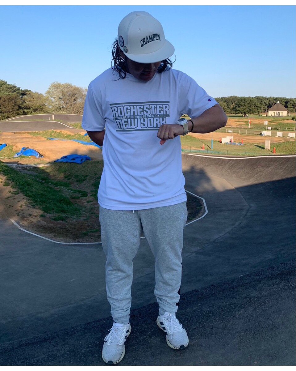YouBmx044's tweet photo. いつもサポートしていただいているChampionさんの今シーズンのメッセージは #自分の好きを見つけよう
#BMXRACING の一番好きなところ、
それは "自分との対話"場面ごとの行けるか？行けないか？いやそうじゃなく、"行く'' 攻めるまで自分を持って行く 皆様も🤲💪🏽 #BeYourOwnChampion #ChampionJP #PR https://t.co/3FCyoLpKX6