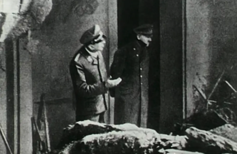 WW2Facts's tweet photo. This Day In #WWII #History: On April 30, 1945, Adolf Hitler and Eva Braun commit suicide in the Führerbunker in Berlin. https://t.co/GYCNnRY7YK