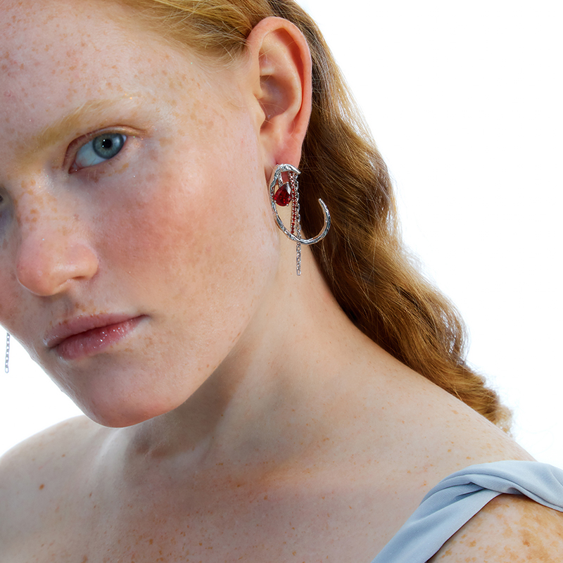 oinicio_office's tweet image. Silver Plated Platinum Water Drop Tassel Earrings
You are more romantic and more free in the hot summer 📷
#oinicio #jewelrydesign #TrendingHot  #earrings #jewellery