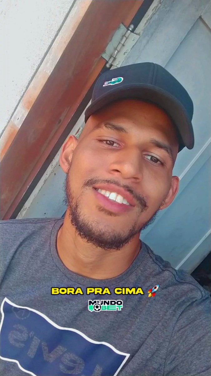 Ronilson09's tweet photo. Um maloqueiro sofredor que insistiu na luta 🎧 https://t.co/Gh4dVZTWTx