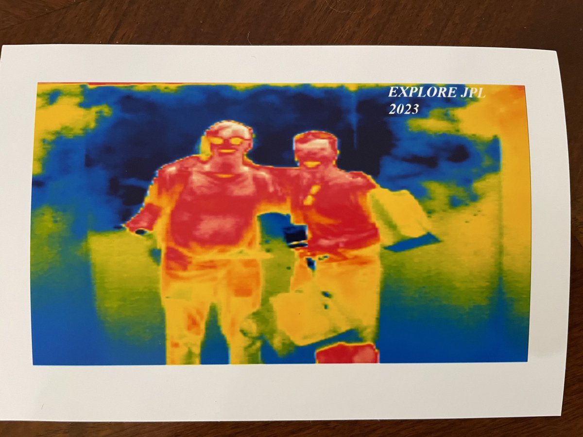 hillypaige2's tweet photo. 🙏🏻🙏🏻 to the @NASAJPL team for a fantastic #ExploreJPL program!!!
To stand in Mission Control was so inspiring and the life-size replicas of the Mars rovers and helicopter Ingenuity were amazing.  
And an infrared selfie - the perfect souvenir!
👏👏👏 https://t.co/FF11UG5vVj