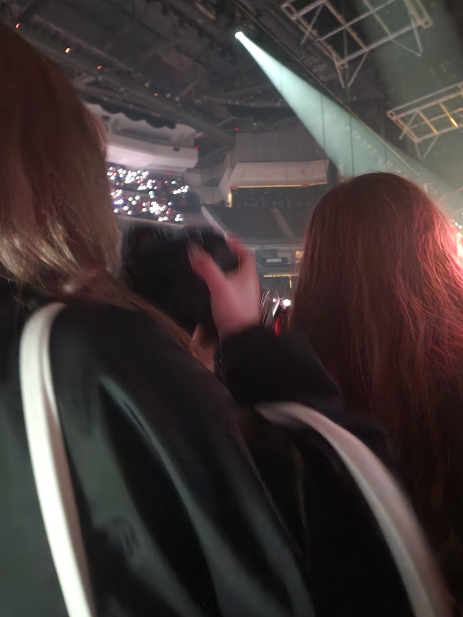 Kitahkimchi's tweet photo. @bitiesluvrr @jkologist https://t.co/nwN95lxsnG