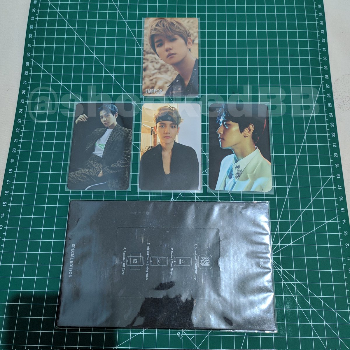 shockedBB's tweet photo. wts starpop ar baekhyun
 + jalouse magz
 + growl b
 + lightstick 1

420k https://t.co/QCsOzvXNRd