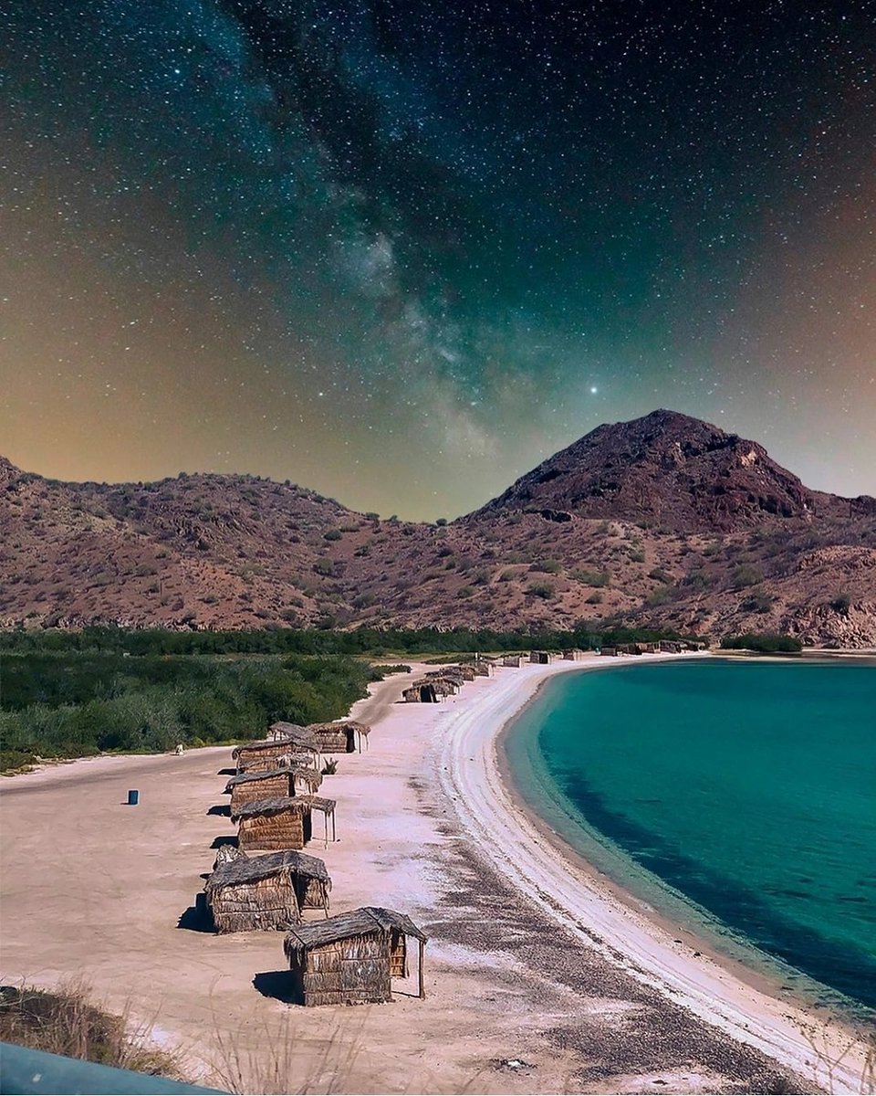 PostBajaSur's tweet photo. #BuenDia☀️
🌵 ¡No estoy seguro de que haya un mejor lugar para observar las estrellas que Baja California Sur! 🔝 https://t.co/7lDjrwKvV9