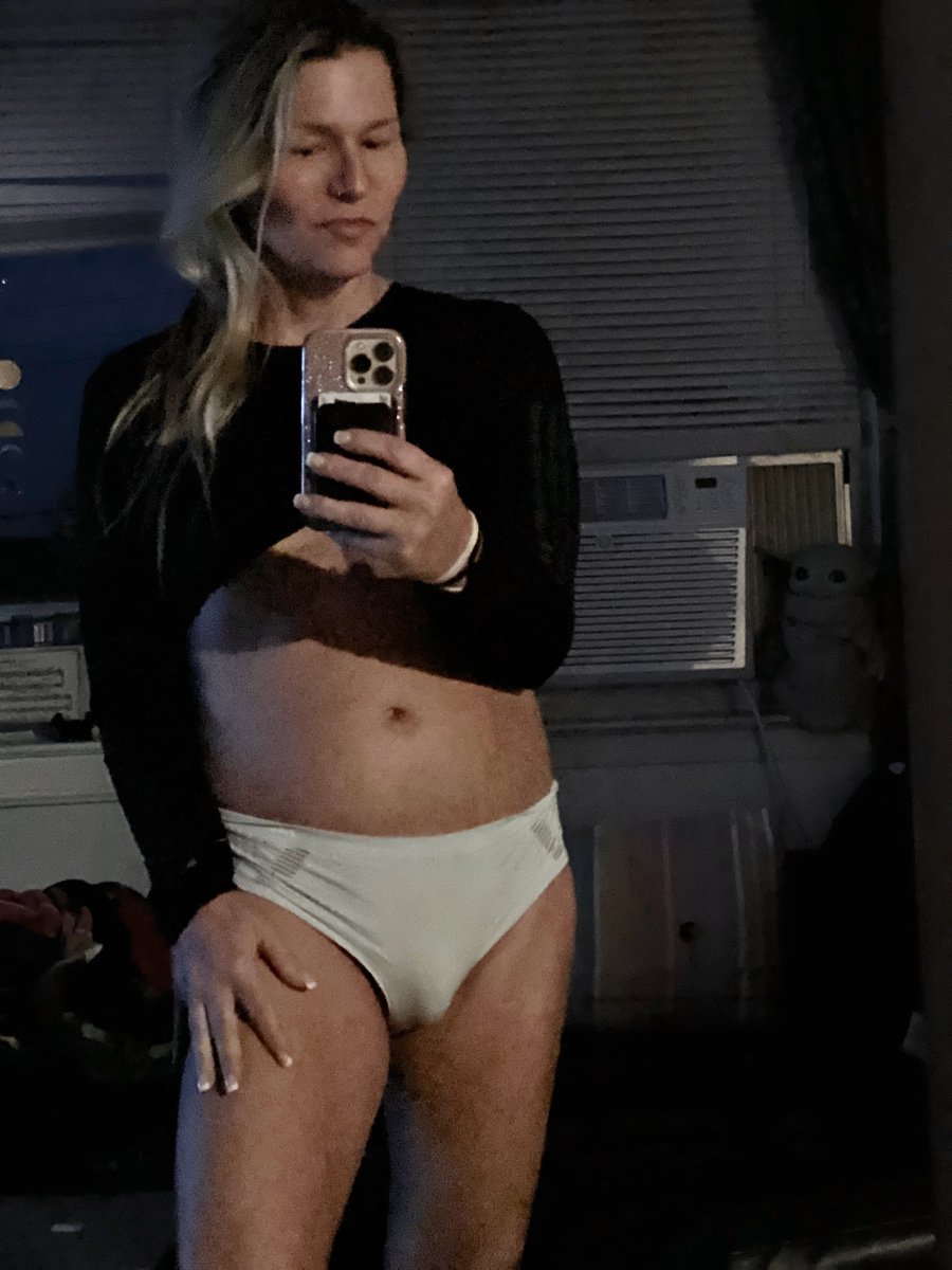 Summer Avery on Twitter: "#SeductiveSunday"