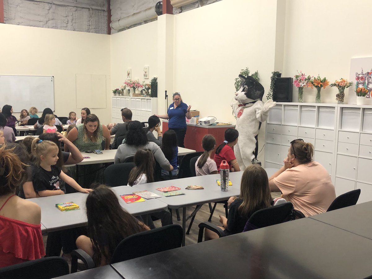 This morning <a href="/CatDepot/">Cat Depot</a> families are adopting a plushie and learning all that it means to adopt a cat including how to take care of them, the different types of cats there are, and how a cat can affect their life! What a great #SuncoastRemakeDays event 🐈‍⬛🐈 <a href="/SuncoastCGLR/">Suncoast GL Reading</a>