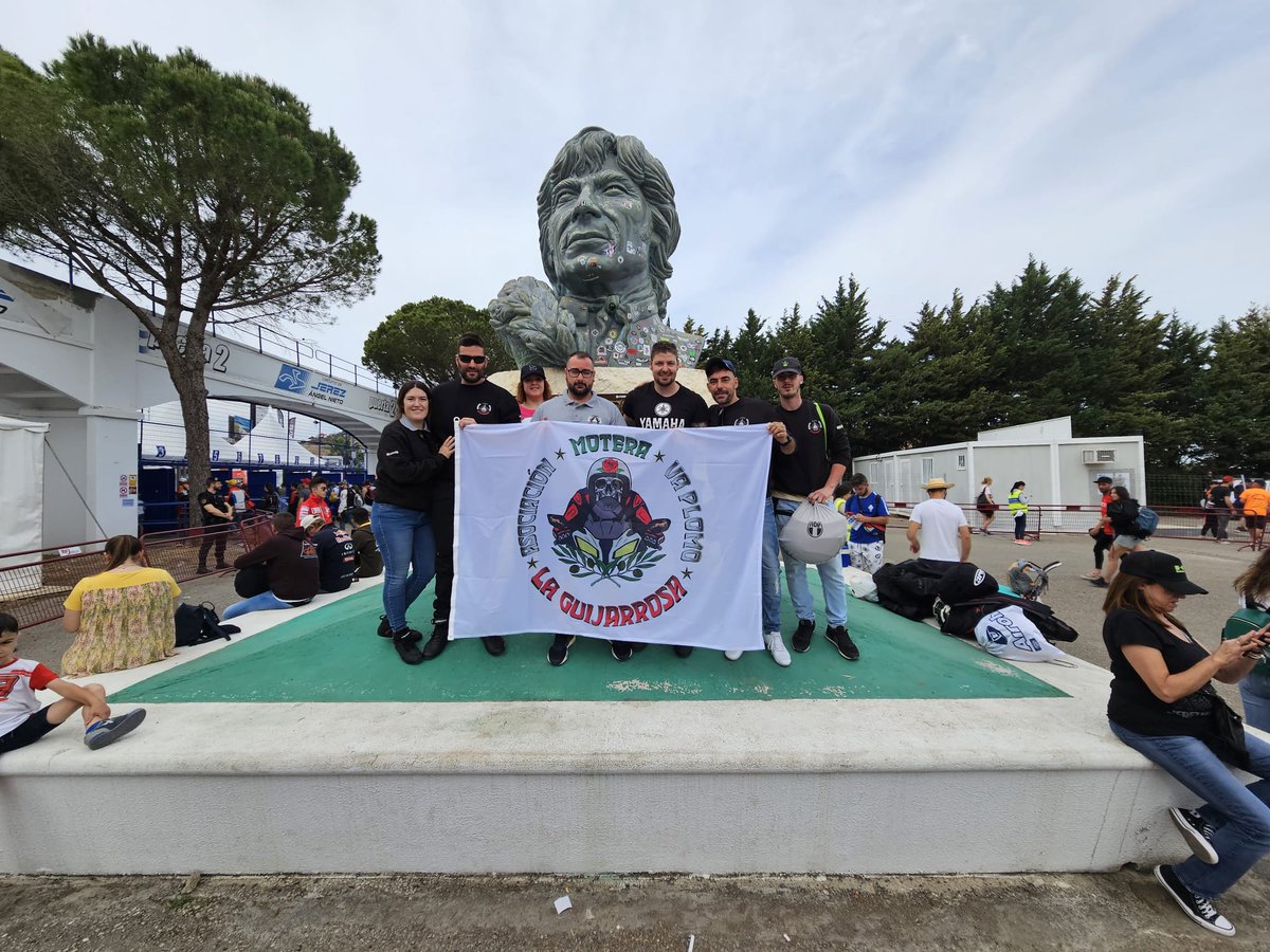VictorRuizLGS's tweet photo. La Asociación Motera Va Plomo de La Guijarrosa no falta a la cita @motosjerez https://t.co/ic5ddDUBnn