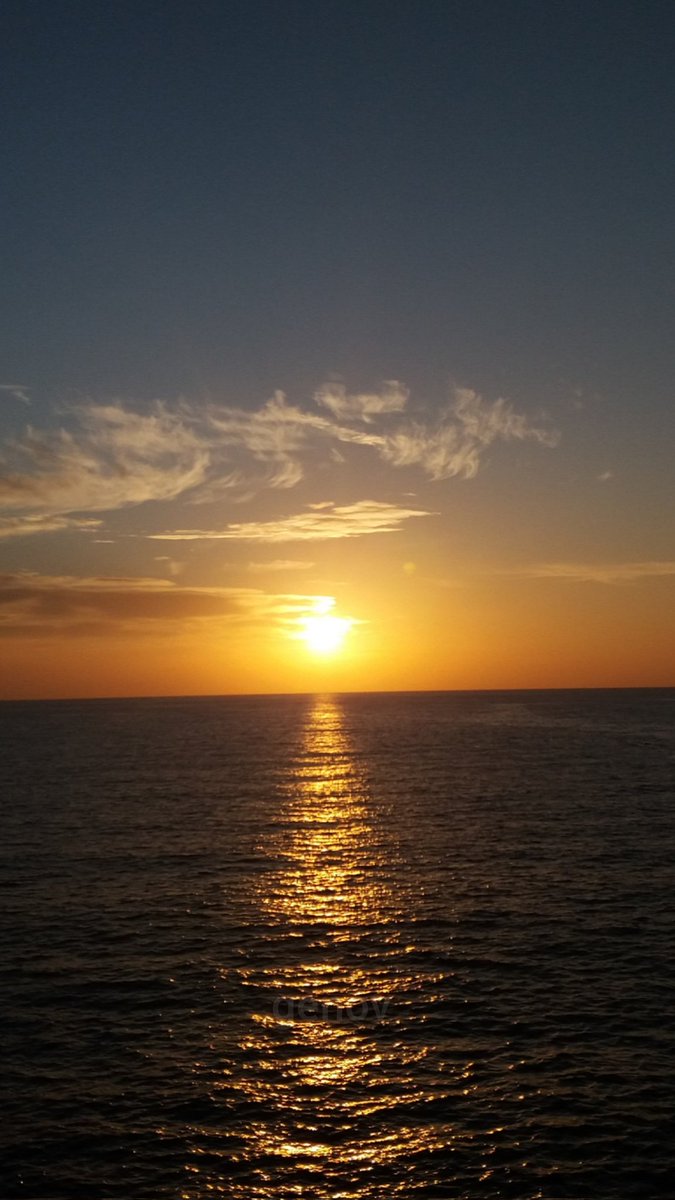 one of the best sunset i’ve ever captured on my phone