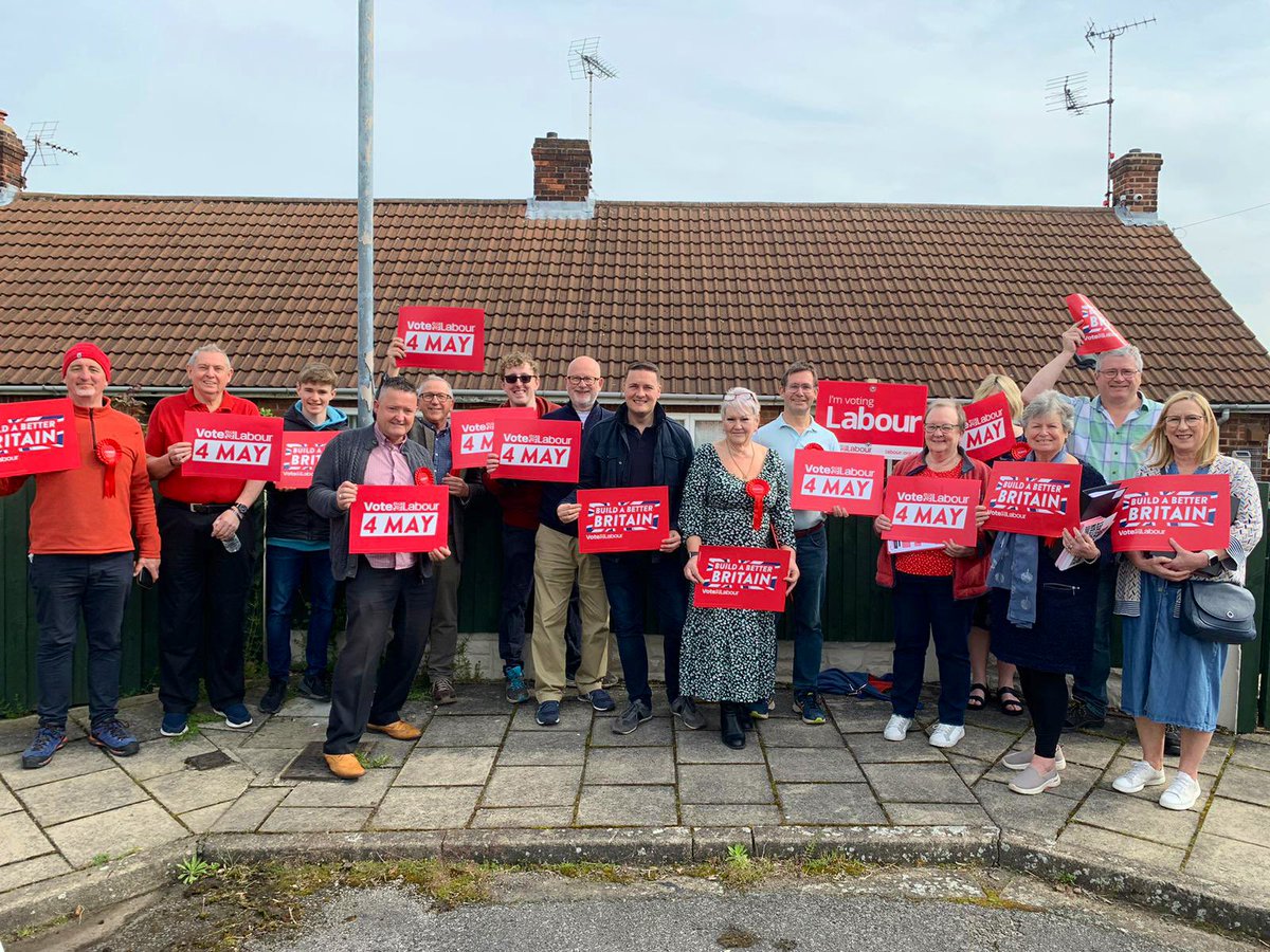 Wes Streeting MP with Andy Abrahams, Steve Yemm and team.