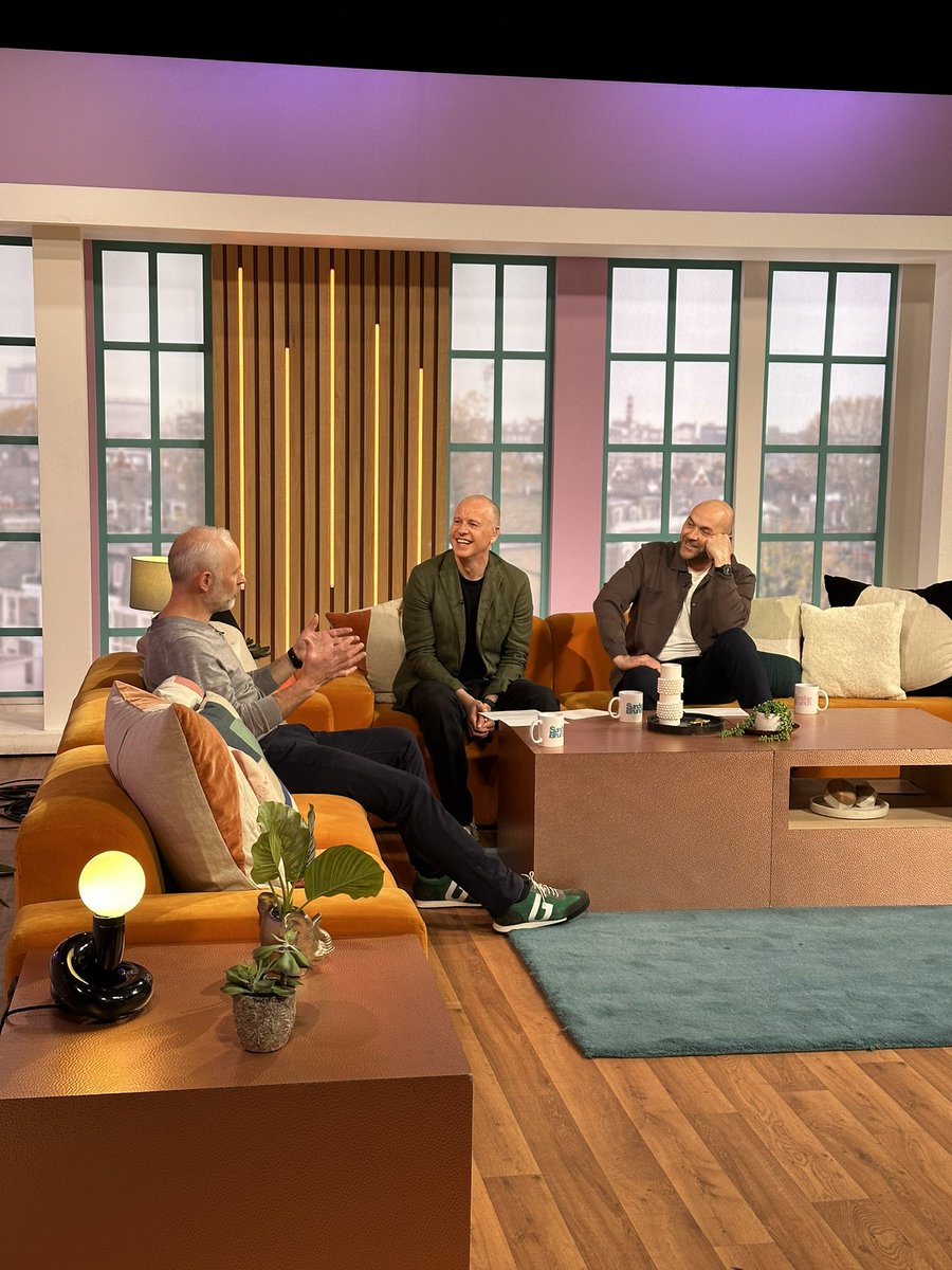 Sunday Brunch tweet media