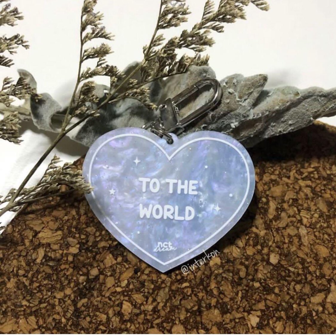 interkon_'s tweet photo. We will selling our NCT Dream keychains @ $7. Limited quantity only! 

Dm to purchase, collection on the day of the concert ✨

#NCTDREAM #NCTDREAM_THEDREAMSHOW2_in_SG #NCTDREAMinSG  #TDS2inSG 
#THEDREAMSHOW2_in_singapore https://t.co/ufmbQ2Pgjz