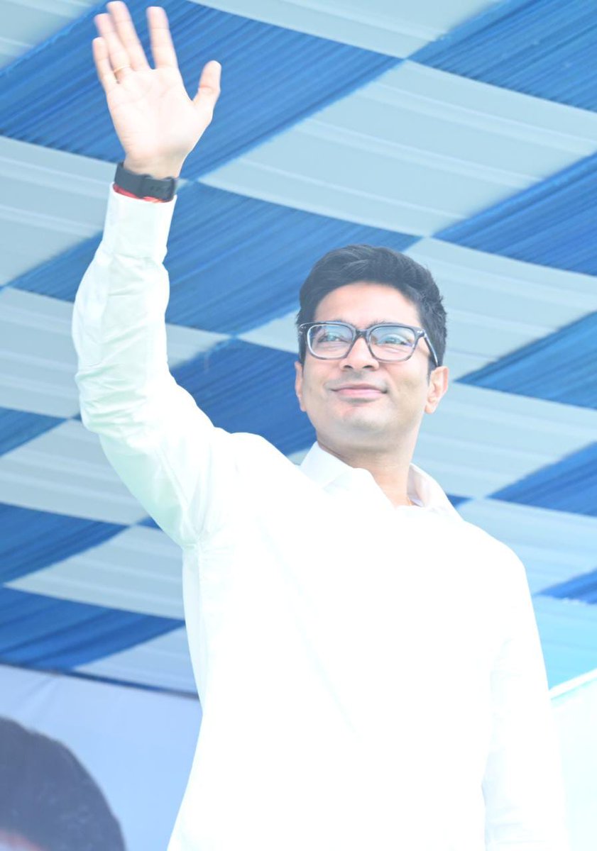 SitaramAitc's tweet photo. The #JonoSanjogYatra is @abhishekaitc 's vision for a better Bengal. Join this historic journey to transform the political landscape of the state forever. #TrinamooleNaboJowar https://t.co/i3skt2dqwh