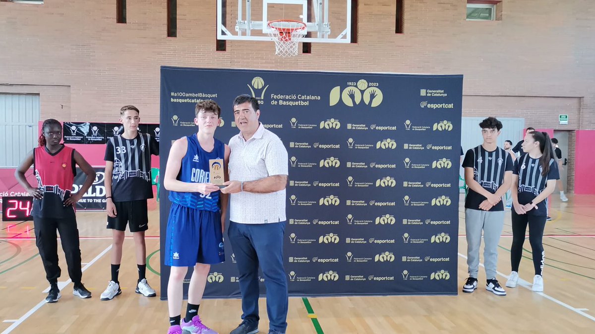 FCBQ's tweet photo. 🏆 3r i 4t lloc #CadetBQ Final a Quatre C.C. Cadet Masculí Preferent de #Tremp:

🏀 Final
@cbhospitalet 74 🆚 @BasquetCornella 85

🎟️ El bloc cornellanenc s'emporta el matx per la 3a posició i aconsegueix un bitllet per a l'estatal, felicitats!

📊 https://t.co/0bwBnE5sfS https://t.co/VDquCjnVmW