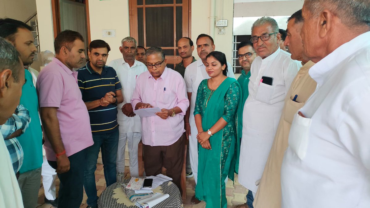 ashok_rolan's tweet photo. #IADemands3600GP 
Karwa y badta rahe sathiyo 
IT Union Jindabad 💪💪
@ashokgehlot51 
@1stIndiaNews 
@DainikBhaskar 
@GiLL_Rj13 @DevendraSinsini 
@IA_Union @JhunjhunuIt 
@IALekhraj 
@KapilITUNION @mojirammeena86 
@rpbreakingnews https://t.co/ZkrojCE2QA