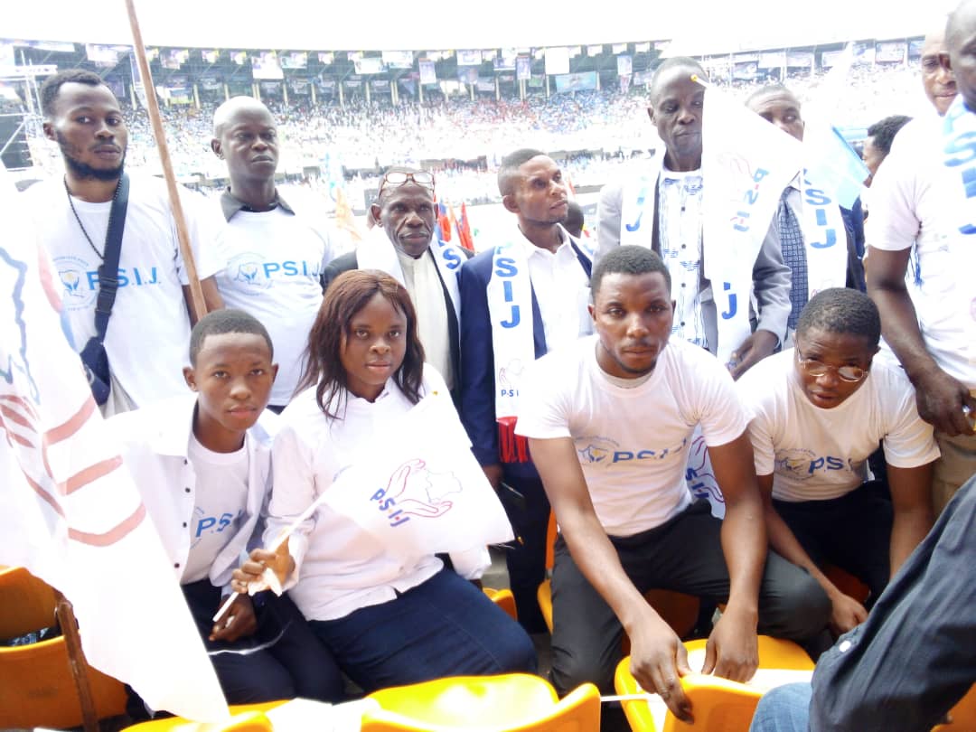 PSIJrdc's tweet photo. 29 Mars 2023|  Le #PSIJ du Professeur @gbakandeja était valablement représenté lors de la cérémonie de sortie officielle de l'Union Sacrée de la Nation au Stade des martyrs.
#RDC #PSIJrdc https://t.co/8y4Ab0CkqV