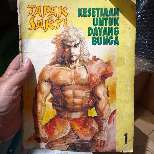 mikazen's tweet photo. 4 buku bacaan di hari minggu, yang gak pernah bosen
#randomtwit #tentang4 https://t.co/r3AIKXIfbp