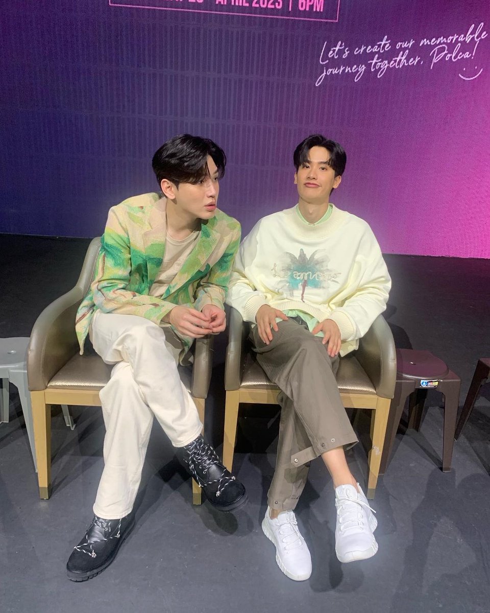 taytawanfc's tweet photo. IGs : Jaojack
☀️[Update] #Tawan_V
➖ 30.04.2023

รักคุณพ่อนะคะ 💙

#TayNew1stFMSG https://t.co/9Jn5e1ZQHh