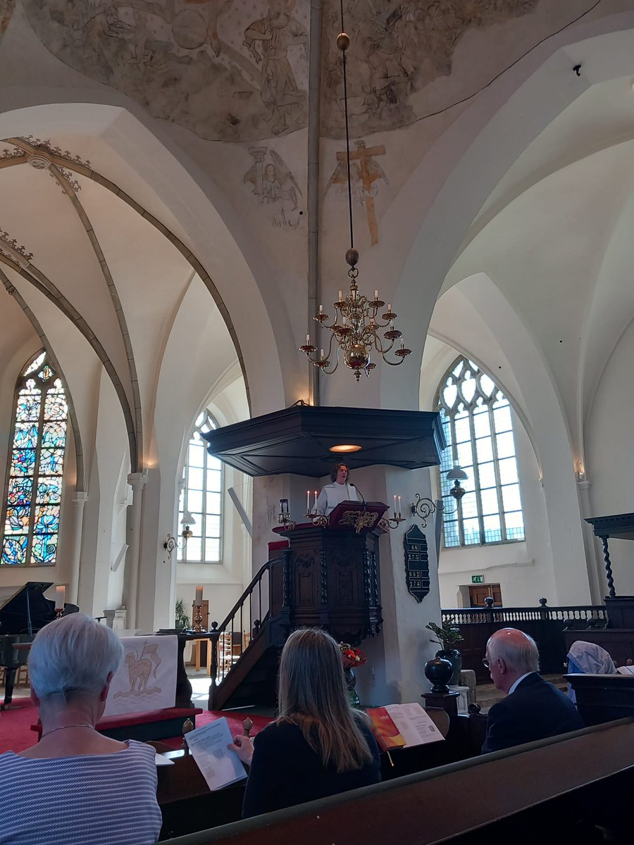 Yv_Hiemstra's tweet photo. Vandaag zondag Jubilate voorgegaan in de oude #Blasius #Delden. Na een geweldige zorgvakantie te hebben gedraaid voor #JohanniterNederland nu op naar thuis! https://t.co/nJGoiDaRic