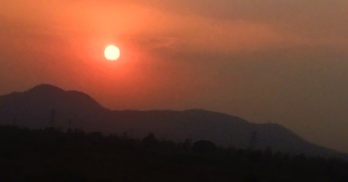 AjaySontu's tweet photo. Sunset 
#discovery #history #google #photography #photographer #mobilephotography #myincrediblestory #netgeo #incredibleindia #earth #reels #video #travel #sunset #sun #sunrise #illusion #biodiversity #nature #tourism #image #life #imagination #magical #chhattisgarh #india https://t.co/tZVP1OwHbn