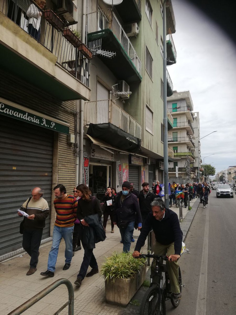 spazionoponte's tweet photo. In corso il primo trekking urbano contro il ponte

#noalponte #noponte #noalpontesullostretto #pontesullostretto #ponte #messinaeventi #messinabedda #messina #calabria #reggiocalabria #villasangiovanni https://t.co/xEG7chLTlY