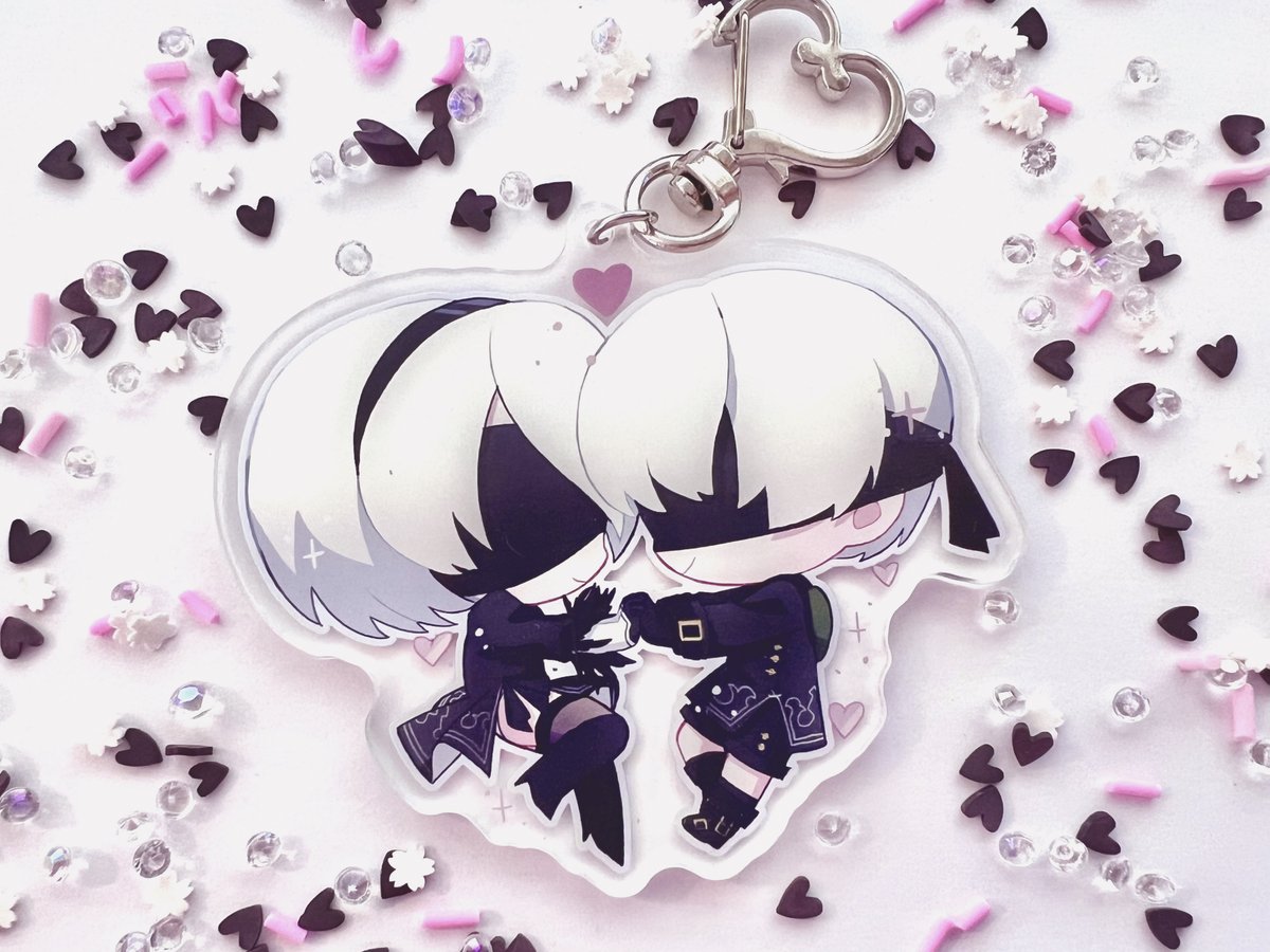 赤松楓 ,江ノ島盾子 ,霧切響子 ,狛枝凪斗 ,七海千秋 「Reopening my st0re with A LOT of new stu」|Cheer 🐶🌸 @zinesのイラスト