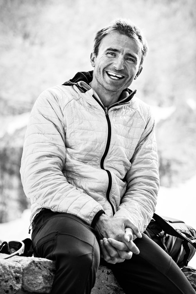 🚨🏔Alpiniste d’exception, Ueli Steck disparaissait sur le sommet du Nuptse (7861m, Népal) il y a 6 ans jour pour jour. De son vivant, le grimpeur Suisse a très fortement marqué de son empreinte le monde de la montagne, des Alpes à l’Himalaya. Éternel, tout simplement #sport