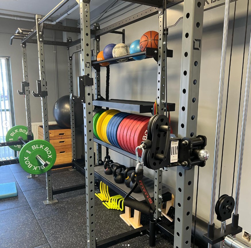 End of a busy week at RE:PLAY, we are delighted to be in our new clinic. Wishing a happy Bank Holiday weekend to all our clients. #sportsphysio #strengthandconditioning #gym #belfast #titanicquarter #fitness #physiotherapy #belfastcity