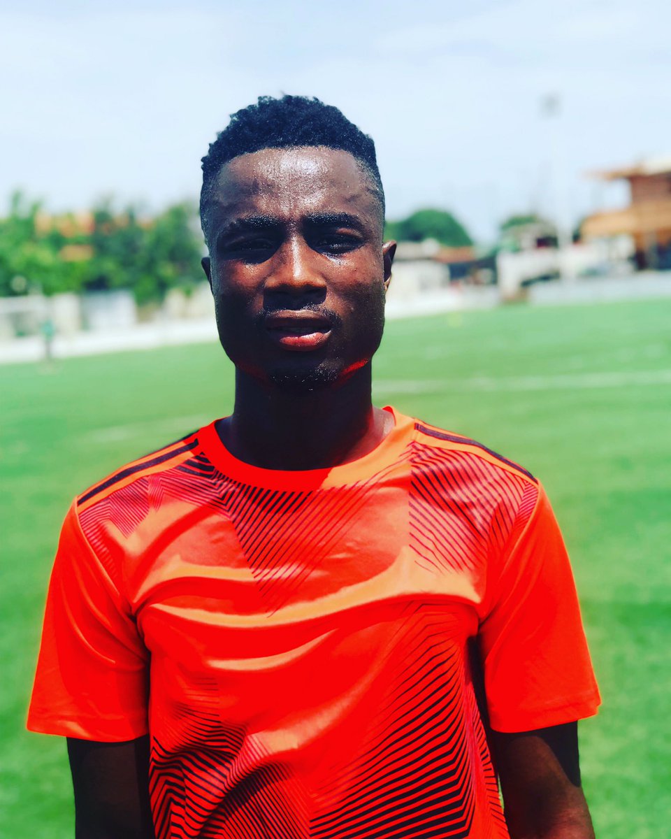 AdusaSharp's tweet photo. It’s halftime 
Accra Five Stars Fc1:1 Adusa Sharp Arrows 
🏆🎗🎗🎗🎗🎗🎗🥇🙏🔌🔌

We will definitely win this match https://t.co/4zmDXFWM3v