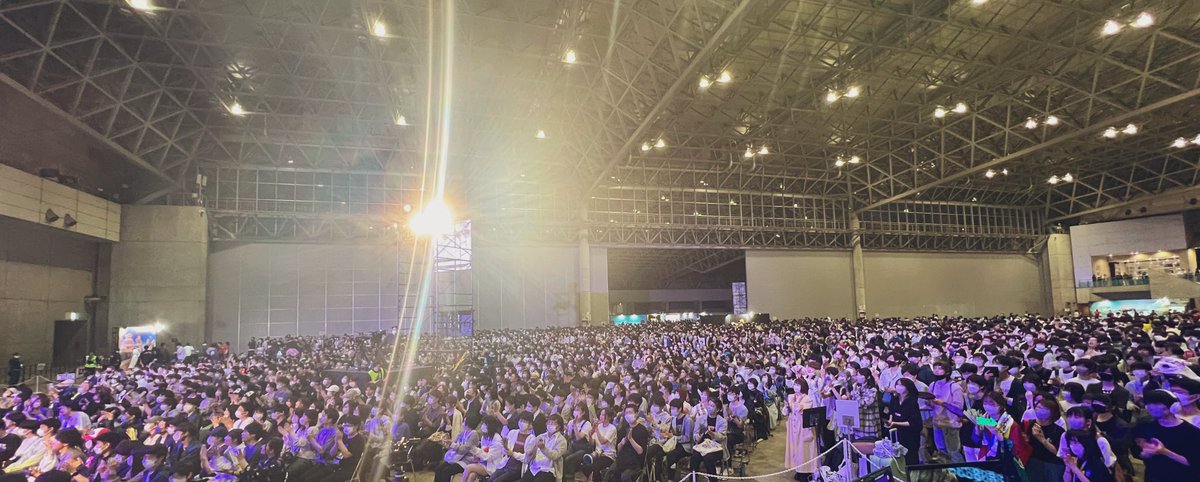 shohei_taguchi's tweet photo. 実況席からはこんな景色でしたわよ
みんな楽しそうでほんとこっちも楽しかった〜！最高〜！！

#スプラトゥーン3
#スプラトゥーン甲子園2023 https://t.co/CCyhHb022e