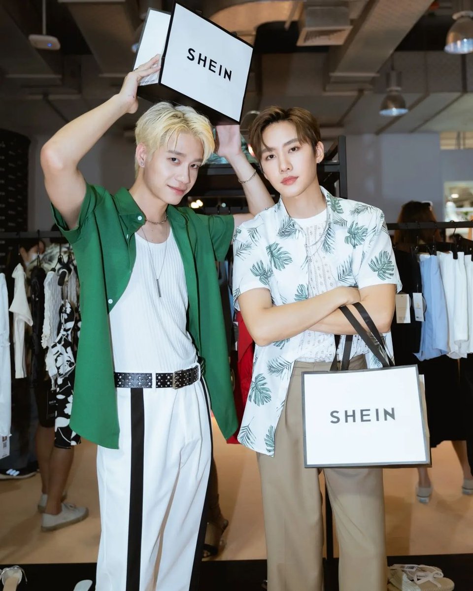 marksiwat_jfc's tweet photo. Mark IG up
※タイのみ
SHEINアプリでコード「marksiwat」を使用して 15%off
自由にイベントに参加できる方には、25%offコードがあり現金の代わりに使用できるバウチャーを差し上げます
LG floor, Siam Square One
Time: 11.00 am-10.00 pm
Date : 28 Apr - 1 May
#MSIWAT
#SHEINth #meetSHEIN https://t.co/obDIVcKeYW