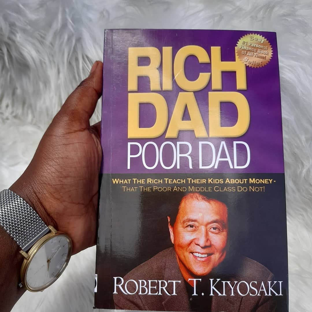 Vitabu247's tweet photo. Hiki ni moja ya kitabu ambacho hakipendwi kusomwa na baadhi kwa sababu ya ukweli mchungu uliomo humu kuhusu pesa.

Na hapa chini ni baadhi ya mafundisho yaliyoko humo. https://t.co/koa0KDegVm