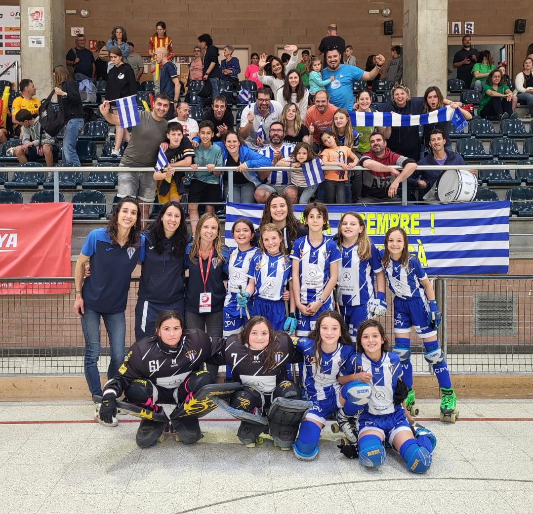 🔵⚪️ El nostre Fem11 ha acabat en cinquena posició als Campionats de Catalunya després d'imposar-se a les faltes directes davant de l'Alpicat. Felicitats, campiones!