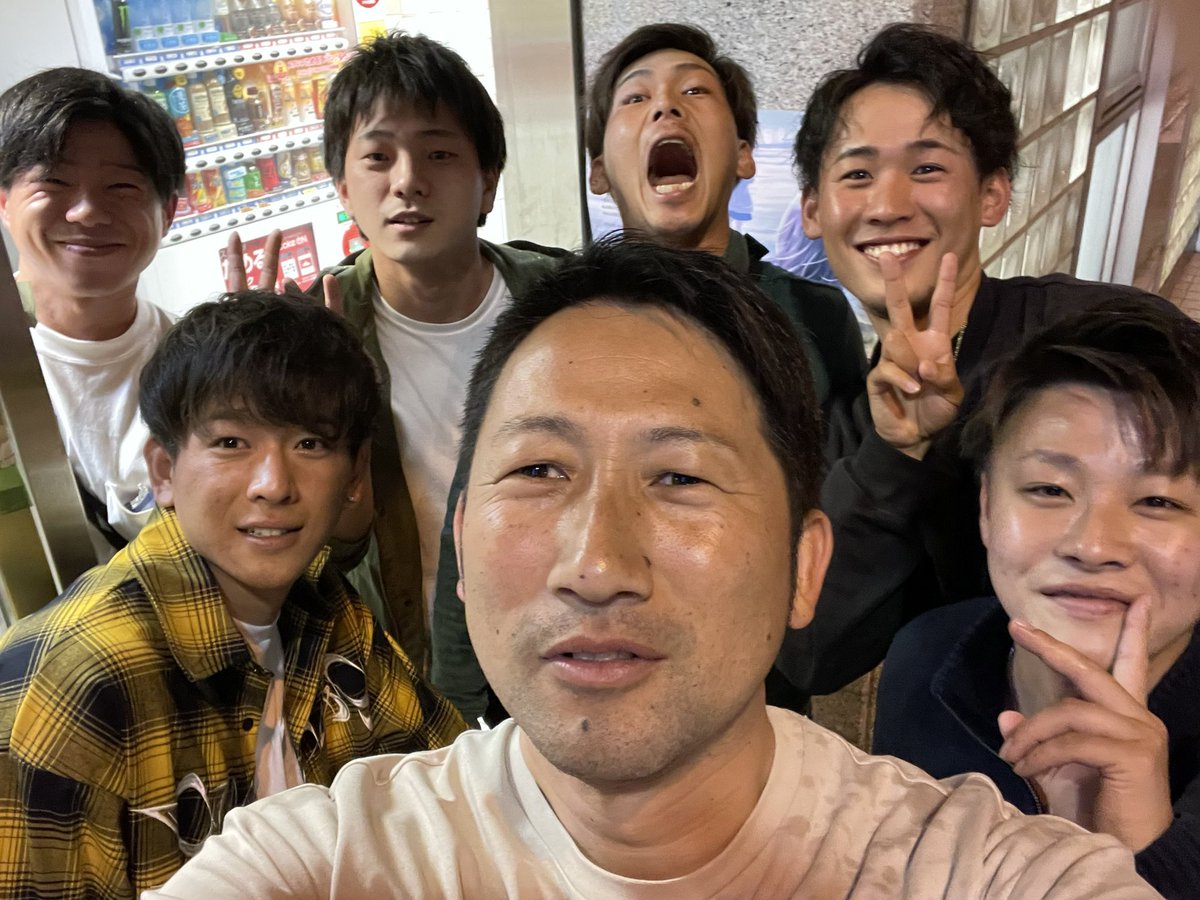 aoyama1983's tweet photo. この頃の自分と同い年！
楽しかったー🍺 https://t.co/IQ5nqAue9u