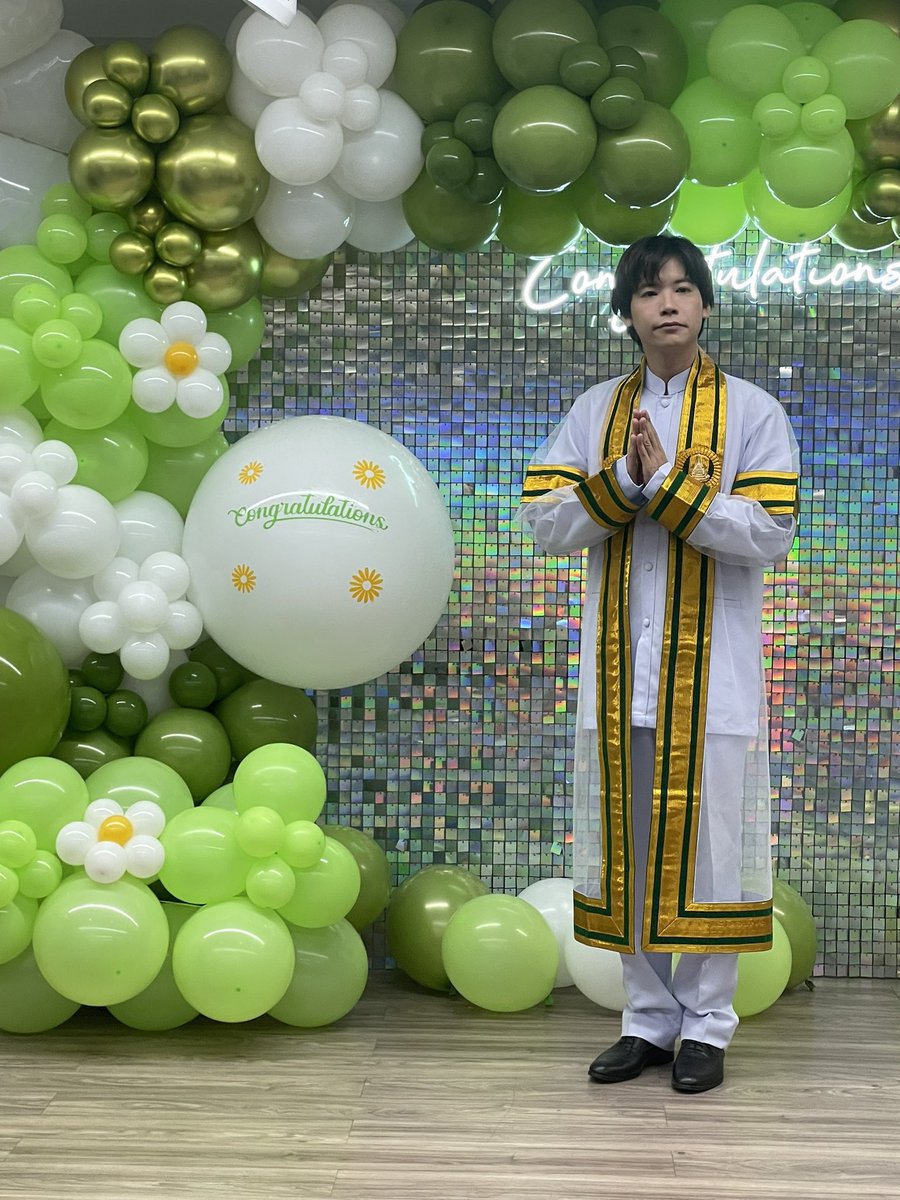 ในที่สุดวันนี้ก็มาถึง ยินดีกับความสำเร็จของพี่คชาด้วยนะคะ 🎓🎉💚

#KachaNontanun
#วันนี้ที่รอคอยคชาCongratsDay