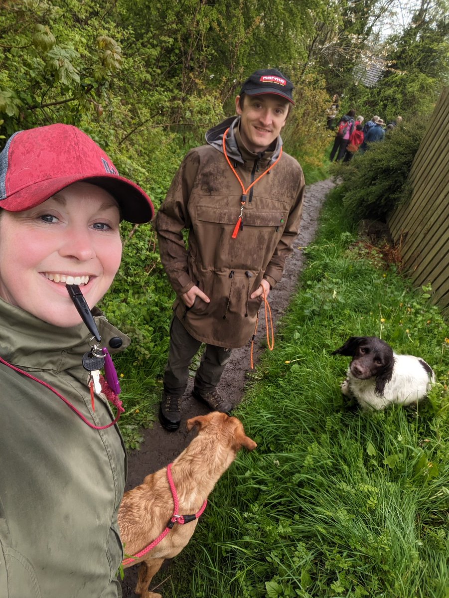 Vicky_Chesters's tweet image. A morning spent walking local footpaths for the community maintenance group 
#Gettinginvolved