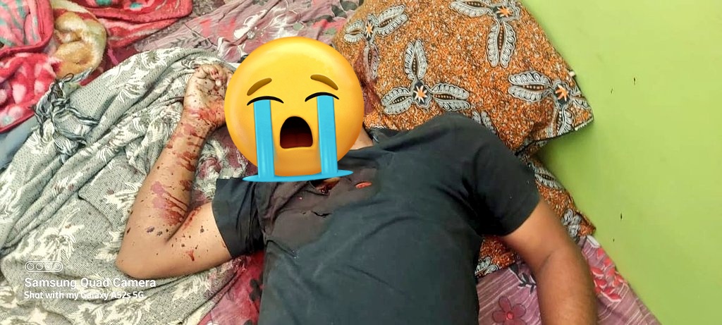 AzamShadab's tweet photo. Ye batate hue bahut dukh ho raha hai ki ek nawjawan ladke ka tez chaku se cold blooded murder kr diya gya aur abhi tak police wale kaatil ko nhi pakad payi. B. P. se request hai ki jald se jald karwai kre aur kaatil ko arrest ke. #JusticForSaleem @NitishKumar 
@yadavtejashwi https://t.co/BdgeNybm2x