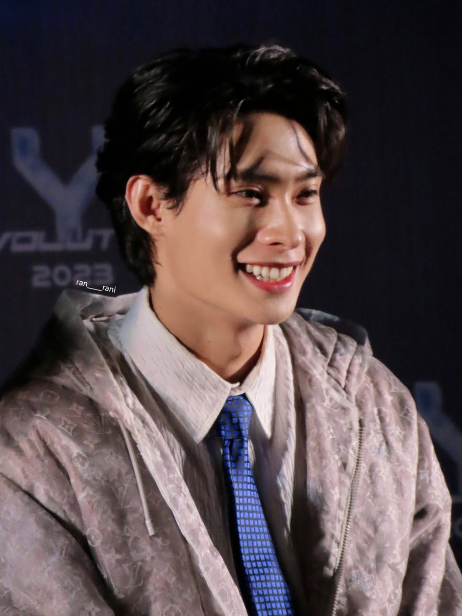 ran____rani's tweet photo. 쫌 귀엽네😘

20230304 #2023YEvolution #YEvolution
#YEvolutionxTutorYim #TutorYim
#TutorKrp @TutorKrp https://t.co/bHf6nLsuyh